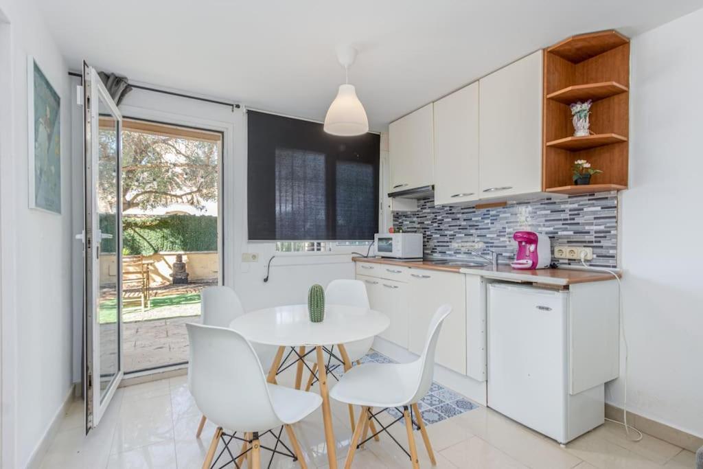 Casita Con Jardin, Bbq, Wifi, Centro Y Playa Villa Empuriabrava Eksteriør billede